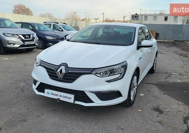 Белый Рено Меган, объемом двигателя 1.5 л и пробегом 128 тыс. км за 14990 $, фото 11 на Automoto.ua