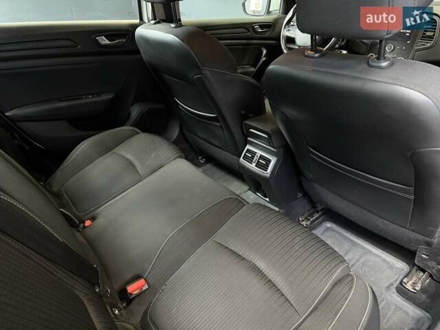 Белый Рено Меган, объемом двигателя 1.5 л и пробегом 102 тыс. км за 14800 $, фото 44 на Automoto.ua