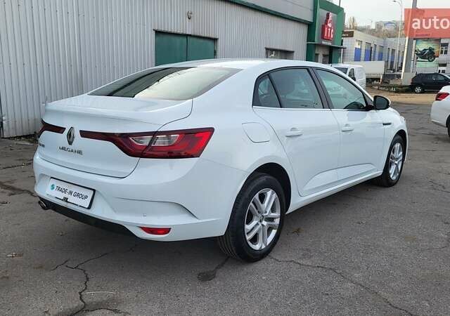 Белый Рено Меган, объемом двигателя 1.5 л и пробегом 128 тыс. км за 14990 $, фото 16 на Automoto.ua