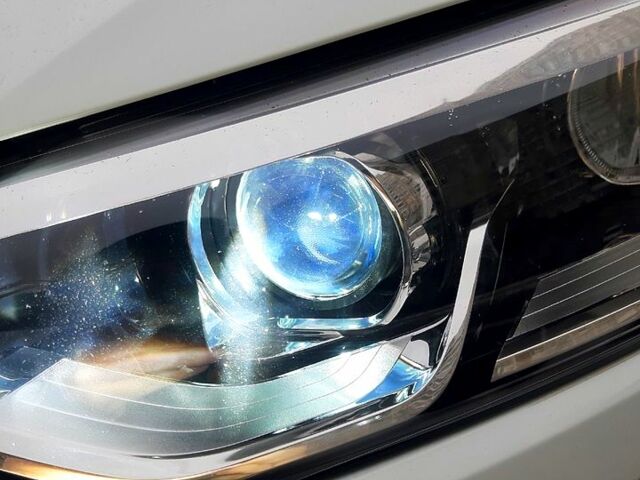 Білий Рено Меган, об'ємом двигуна 1.6 л та пробігом 16 тис. км за 17500 $, фото 9 на Automoto.ua