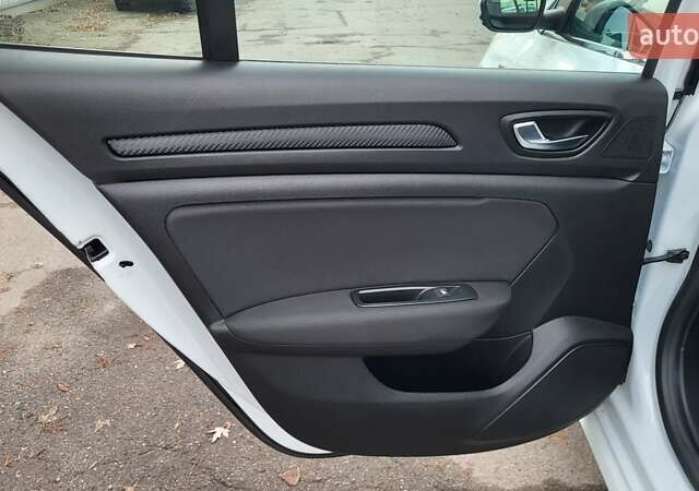 Белый Рено Меган, объемом двигателя 1.5 л и пробегом 128 тыс. км за 14990 $, фото 29 на Automoto.ua