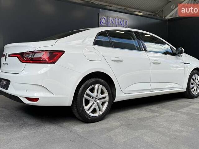 Белый Рено Меган, объемом двигателя 1.5 л и пробегом 102 тыс. км за 14800 $, фото 23 на Automoto.ua