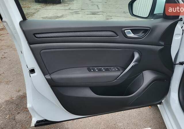 Белый Рено Меган, объемом двигателя 1.5 л и пробегом 128 тыс. км за 14990 $, фото 28 на Automoto.ua