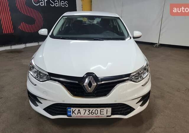 Белый Рено Меган, объемом двигателя 1.46 л и пробегом 80 тыс. км за 14400 $, фото 1 на Automoto.ua