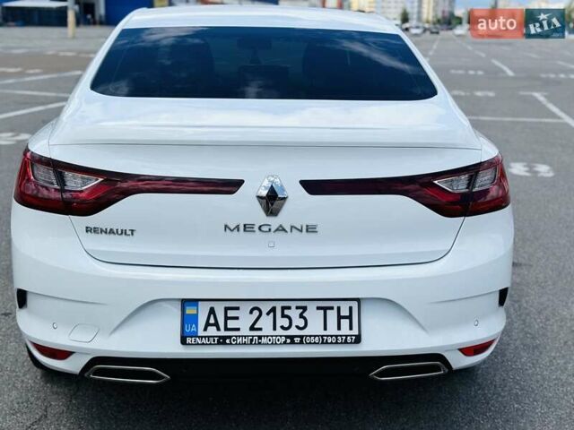 Белый Рено Меган, объемом двигателя 1.46 л и пробегом 85 тыс. км за 18300 $, фото 2 на Automoto.ua