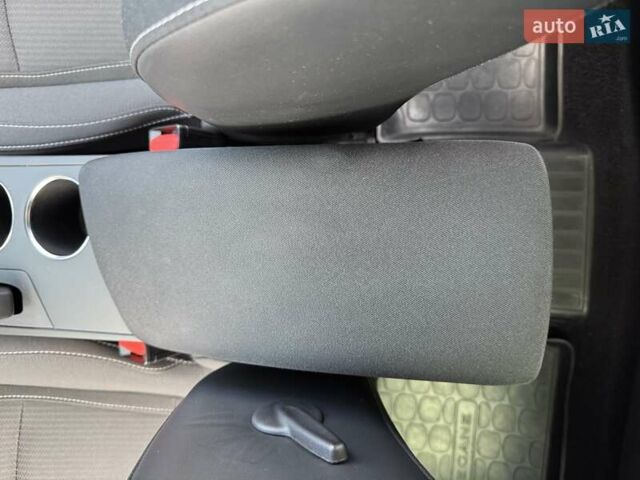 Белый Рено Меган, объемом двигателя 1.46 л и пробегом 85 тыс. км за 18300 $, фото 17 на Automoto.ua