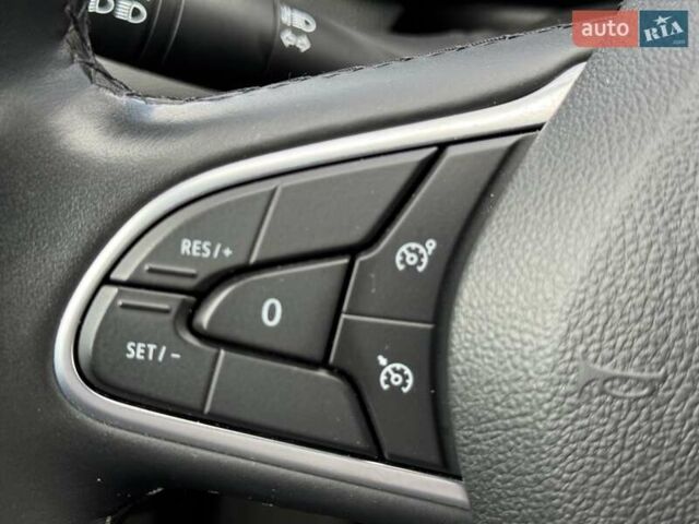 Белый Рено Меган, объемом двигателя 1.46 л и пробегом 85 тыс. км за 17999 $, фото 26 на Automoto.ua