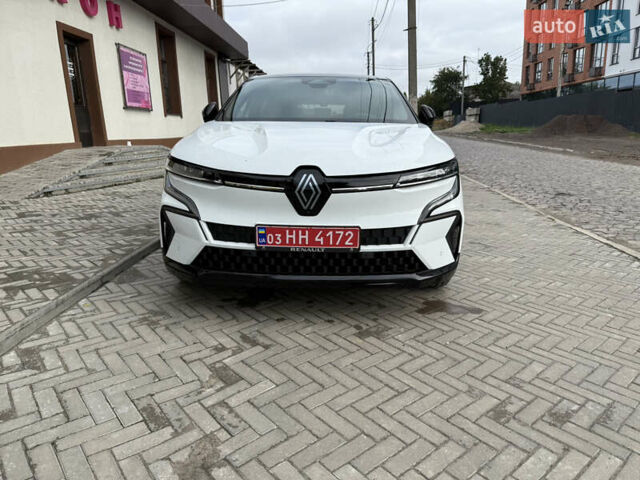 Белый Рено Меган, объемом двигателя 0 л и пробегом 58 тыс. км за 25200 $, фото 1 на Automoto.ua