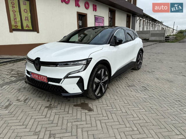 Белый Рено Меган, объемом двигателя 0 л и пробегом 58 тыс. км за 25200 $, фото 6 на Automoto.ua