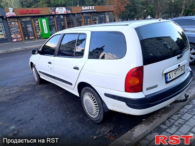 Белый Рено Меган, объемом двигателя 1.6 л и пробегом 275 тыс. км за 3200 $, фото 3 на Automoto.ua