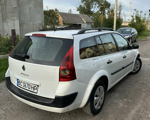 Белый Рено Меган, объемом двигателя 1.6 л и пробегом 233 тыс. км за 2750 $, фото 4 на Automoto.ua