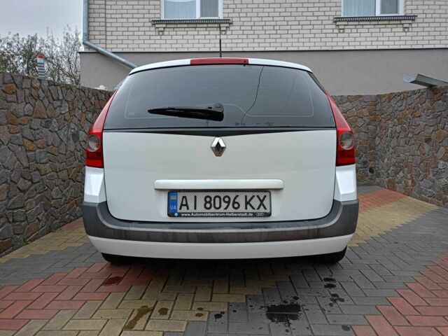 Білий Рено Меган, об'ємом двигуна 1.6 л та пробігом 258 тис. км за 3500 $, фото 5 на Automoto.ua
