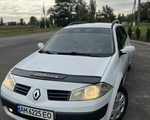 Белый Рено Меган, объемом двигателя 1.6 л и пробегом 233 тыс. км за 5100 $, фото 6 на Automoto.ua