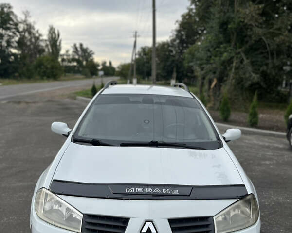 Рено Меган 2004 в Киеве на Automoto.ua Белый Рено Меган, объемом двигателя 1.6 л и пробегом 234 тыс. км за 4999 $, фото 6 на Automoto.ua