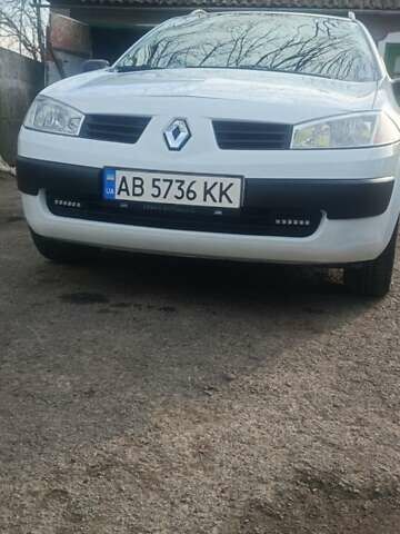 Белый Рено Меган, объемом двигателя 1.6 л и пробегом 232 тыс. км за 4600 $, фото 8 на Automoto.ua