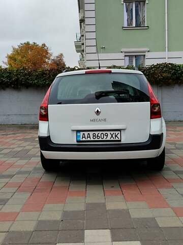 Белый Рено Меган, объемом двигателя 1.6 л и пробегом 197 тыс. км за 5300 $, фото 14 на Automoto.ua