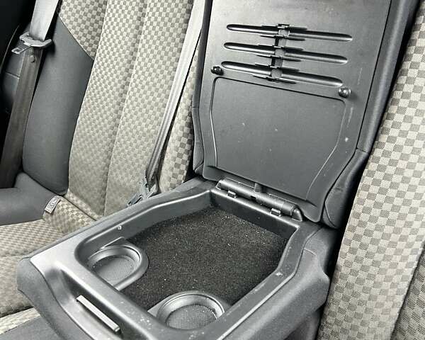 Білий Рено Меган, об'ємом двигуна 1.6 л та пробігом 266 тис. км за 5400 $, фото 16 на Automoto.ua