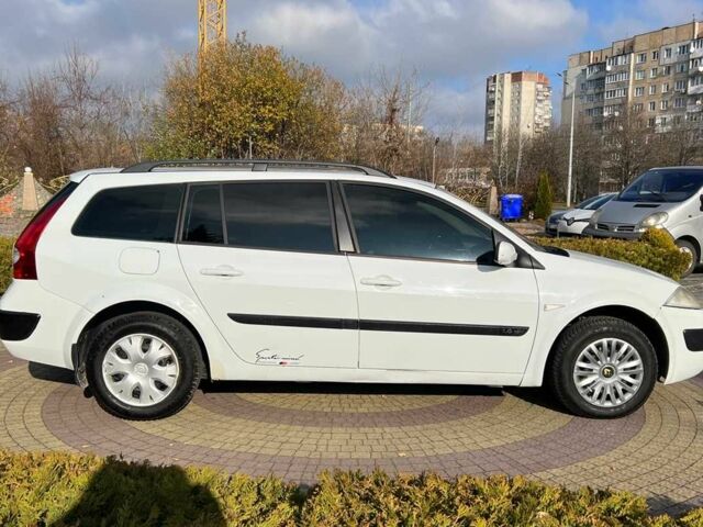 Белый Рено Меган, объемом двигателя 1.6 л и пробегом 200 тыс. км за 3750 $, фото 7 на Automoto.ua