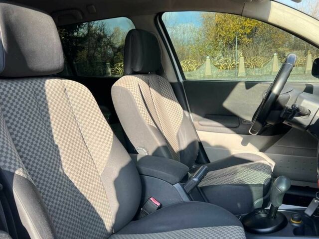 Белый Рено Меган, объемом двигателя 1.6 л и пробегом 200 тыс. км за 3750 $, фото 15 на Automoto.ua