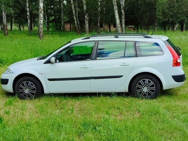 Белый Рено Меган, объемом двигателя 1.6 л и пробегом 197 тыс. км за 5400 $, фото 5 на Automoto.ua