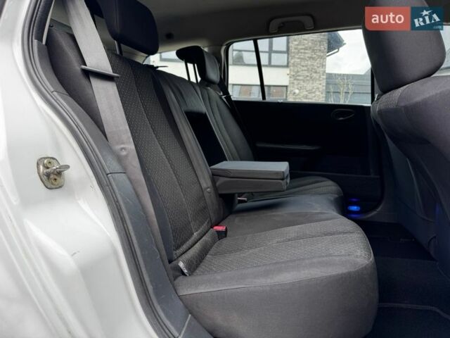 Белый Рено Меган, объемом двигателя 1.5 л и пробегом 292 тыс. км за 3350 $, фото 31 на Automoto.ua