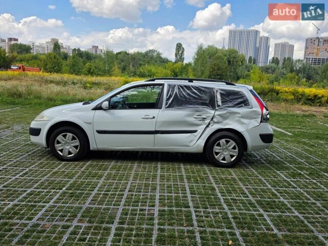 Білий Рено Меган, об'ємом двигуна 1.6 л та пробігом 230 тис. км за 3000 $, фото 10 на Automoto.ua