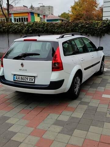 Белый Рено Меган, объемом двигателя 1.6 л и пробегом 197 тыс. км за 5300 $, фото 10 на Automoto.ua