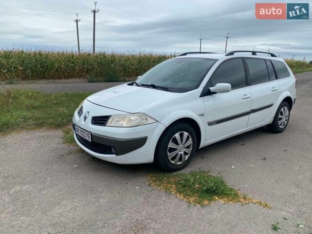 Белый Рено Меган, объемом двигателя 1.6 л и пробегом 298 тыс. км за 3850 $, фото 15 на Automoto.ua
