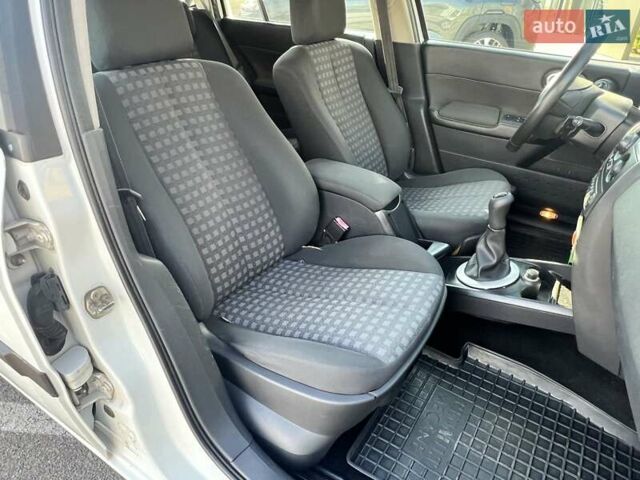 Белый Рено Меган, объемом двигателя 1.6 л и пробегом 235 тыс. км за 5200 $, фото 41 на Automoto.ua