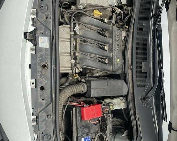 Білий Рено Меган, об'ємом двигуна 1.39 л та пробігом 189 тис. км за 4500 $, фото 7 на Automoto.ua