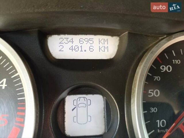 Белый Рено Меган, объемом двигателя 1.46 л и пробегом 230 тыс. км за 5700 $, фото 11 на Automoto.ua