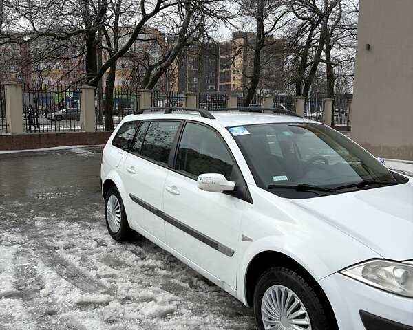 Білий Рено Меган, об'ємом двигуна 1.6 л та пробігом 271 тис. км за 3700 $, фото 23 на Automoto.ua