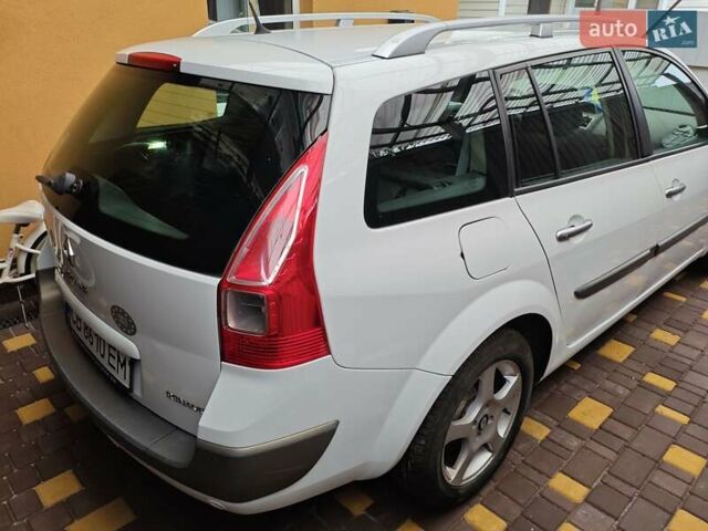 Белый Рено Меган, объемом двигателя 2 л и пробегом 239 тыс. км за 5500 $, фото 4 на Automoto.ua