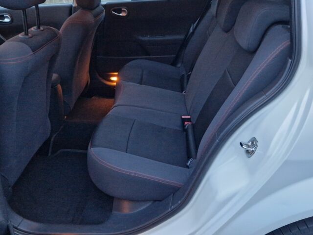 Белый Рено Меган, объемом двигателя 1.6 л и пробегом 245 тыс. км за 4999 $, фото 9 на Automoto.ua