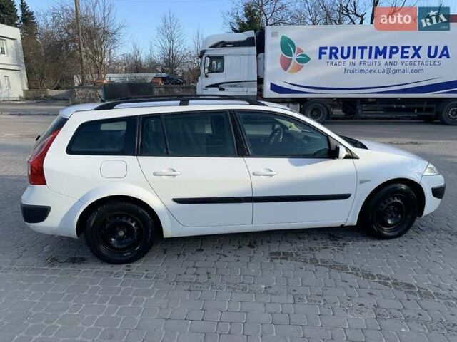 Белый Рено Меган, объемом двигателя 1.87 л и пробегом 270 тыс. км за 4700 $, фото 2 на Automoto.ua