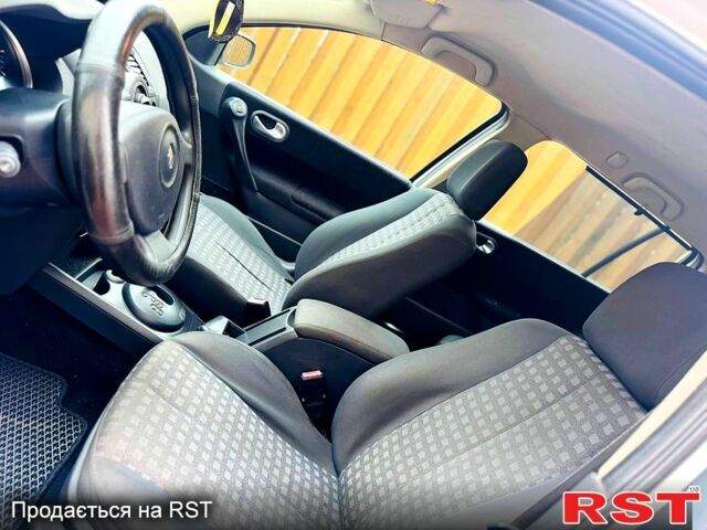 Білий Рено Меган, об'ємом двигуна 1.6 л та пробігом 250 тис. км за 5500 $, фото 5 на Automoto.ua