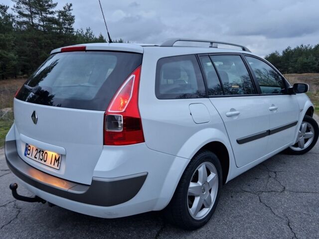 Белый Рено Меган, объемом двигателя 1.6 л и пробегом 245 тыс. км за 4999 $, фото 2 на Automoto.ua