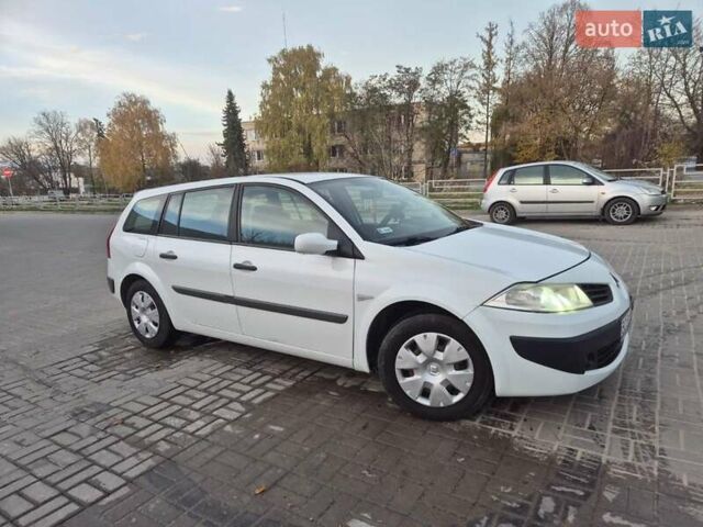 Белый Рено Меган, объемом двигателя 1.46 л и пробегом 230 тыс. км за 4500 $, фото 14 на Automoto.ua