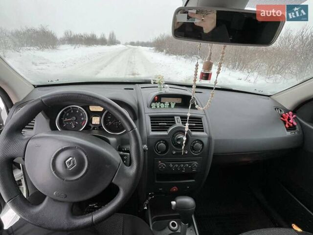 Білий Рено Меган, об'ємом двигуна 1.6 л та пробігом 260 тис. км за 5000 $, фото 10 на Automoto.ua