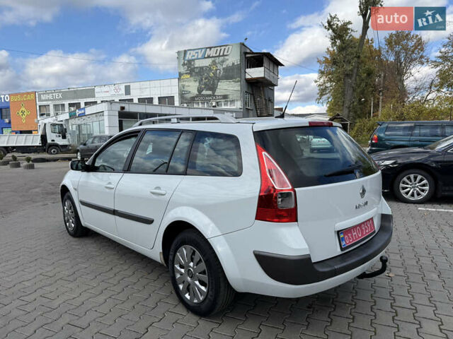 Белый Рено Меган, объемом двигателя 1.6 л и пробегом 198 тыс. км за 5800 $, фото 12 на Automoto.ua