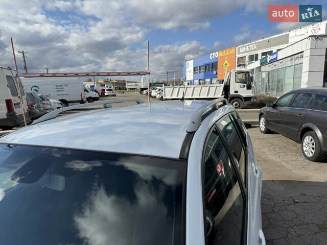 Белый Рено Меган, объемом двигателя 1.6 л и пробегом 198 тыс. км за 5800 $, фото 7 на Automoto.ua