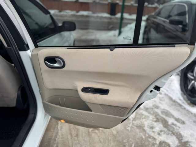 Білий Рено Меган, об'ємом двигуна 1.5 л та пробігом 280 тис. км за 4700 $, фото 15 на Automoto.ua