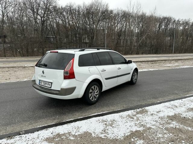 Белый Рено Меган, объемом двигателя 1.6 л и пробегом 216 тыс. км за 4700 $, фото 3 на Automoto.ua