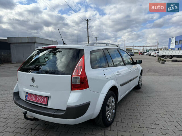 Белый Рено Меган, объемом двигателя 1.6 л и пробегом 198 тыс. км за 5800 $, фото 16 на Automoto.ua