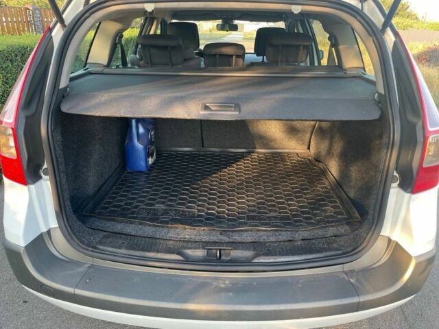 Білий Рено Меган, об'ємом двигуна 1.5 л та пробігом 227 тис. км за 5500 $, фото 6 на Automoto.ua