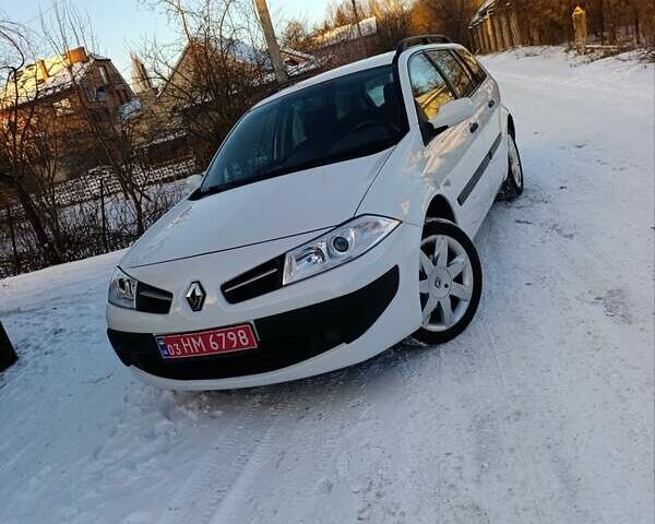 Белый Рено Меган, объемом двигателя 1.6 л и пробегом 235 тыс. км за 6200 $, фото 22 на Automoto.ua