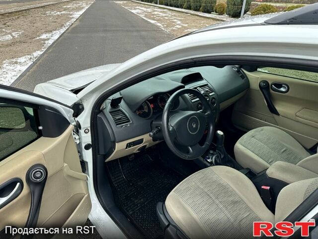 Білий Рено Меган, об'ємом двигуна 1.6 л та пробігом 216 тис. км за 4700 $, фото 5 на Automoto.ua