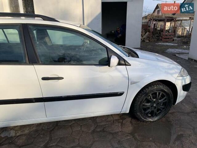 Білий Рено Меган, об'ємом двигуна 1.9 л та пробігом 160 тис. км за 5750 $, фото 11 на Automoto.ua