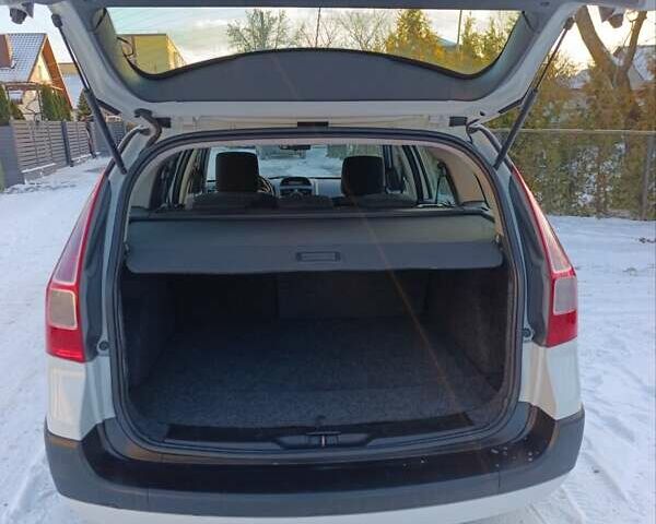 Білий Рено Меган, об'ємом двигуна 1.6 л та пробігом 235 тис. км за 6200 $, фото 39 на Automoto.ua