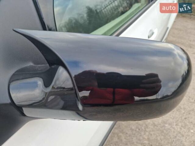 Белый Рено Меган, объемом двигателя 1.5 л и пробегом 287 тыс. км за 6000 $, фото 12 на Automoto.ua